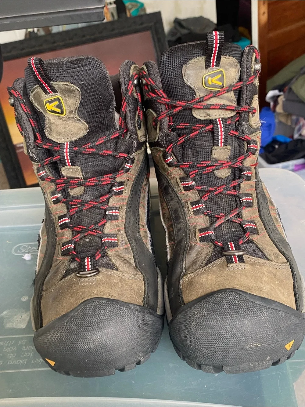 Keen Boots Men Size 10.5 Revel Boots Brown Leather Waterproof Insulated Hiking